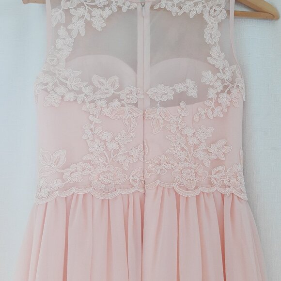 Formal dress - Picture 2 of 4